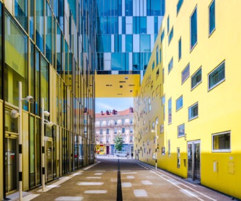 Cité des affaires de Saint-Étienne. Architecte : Manuelle Gautrand. 2010