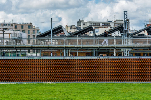 Vue sur la halle Pajol. Architecte : Françoise-Hélène Jourda