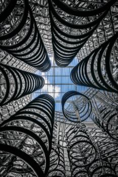 I want to ride my bicycle. Stacked. Artiste : Ai Weiwei. 2012. Exposé à Follia Continua. Paris. 2015