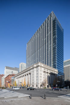 Meiji Yasuda Life Building. Architecte : Mitsubishi Estate 2004