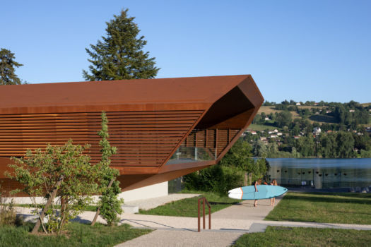 Basalt | Musée | Paladru photo architecture avec présence humaine