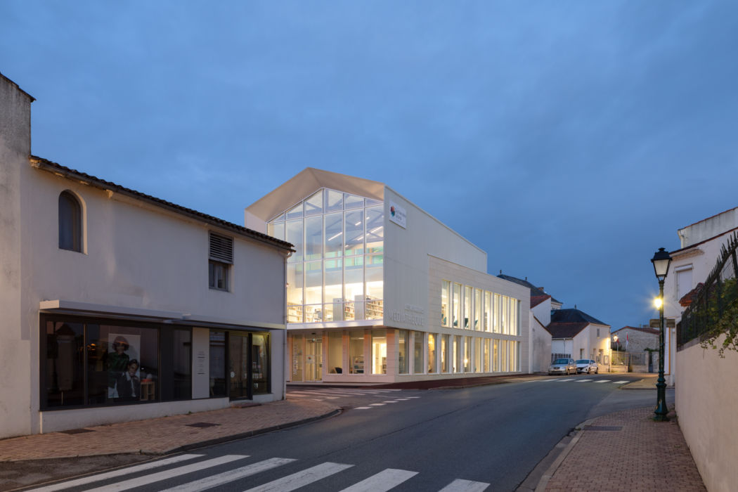 La bibliothèque dans son contexte