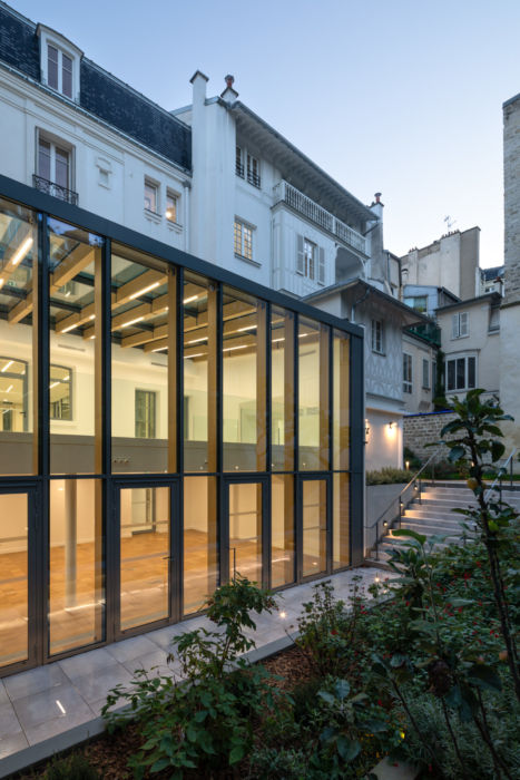 Détail de la structure bois vitrée ajoutée