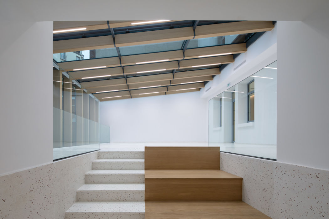 SHA | Bureaux | Paris Espace de travail ouvert avec estrade