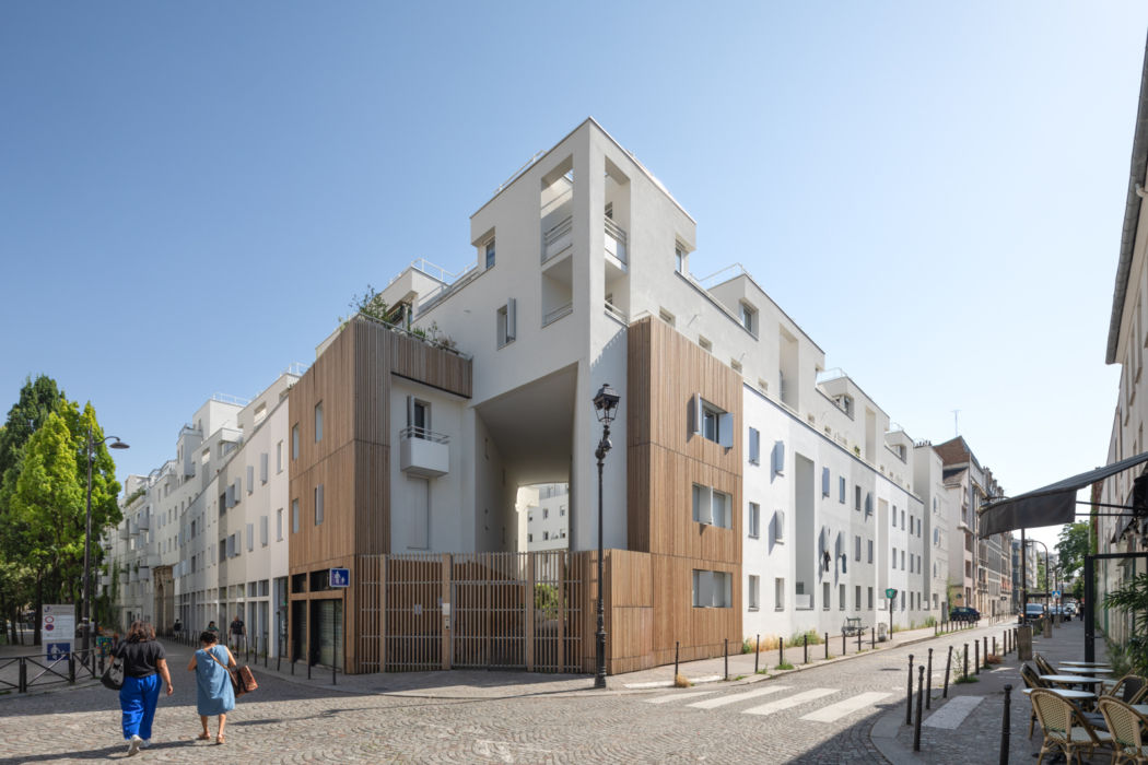 Angle extérieur avec ajout de bois au niveau du porche