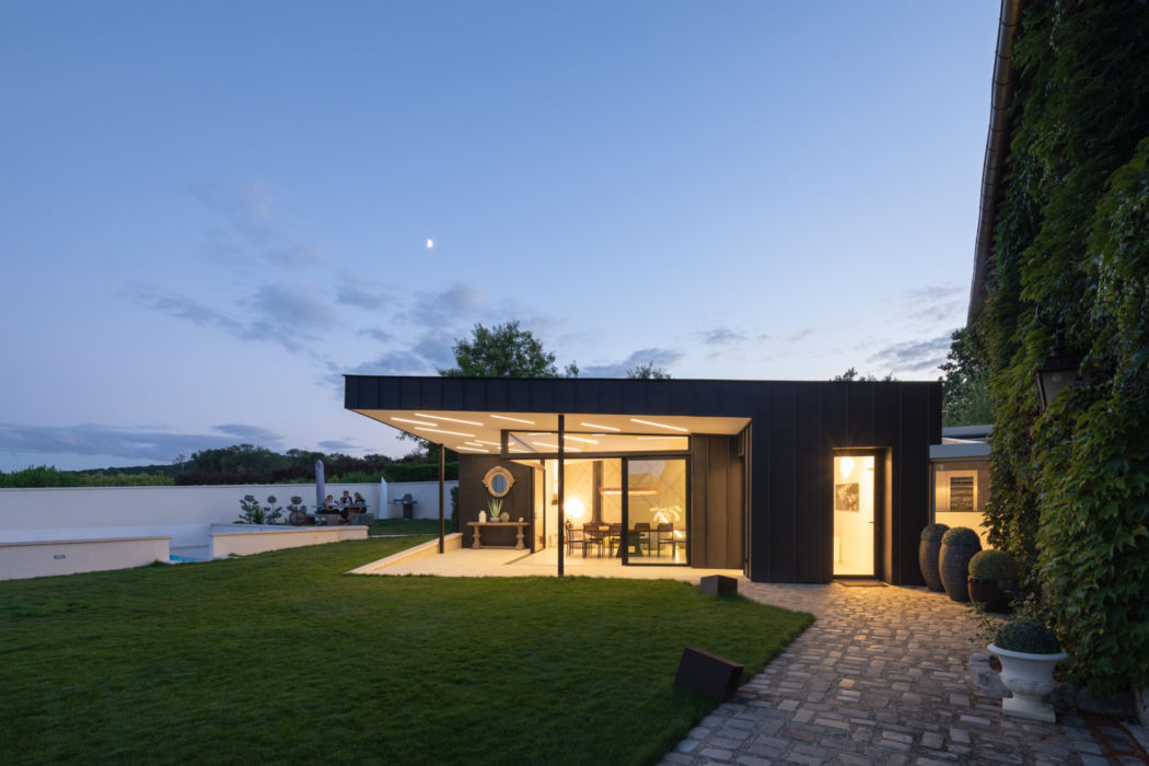 Maison contemporaine la nuit